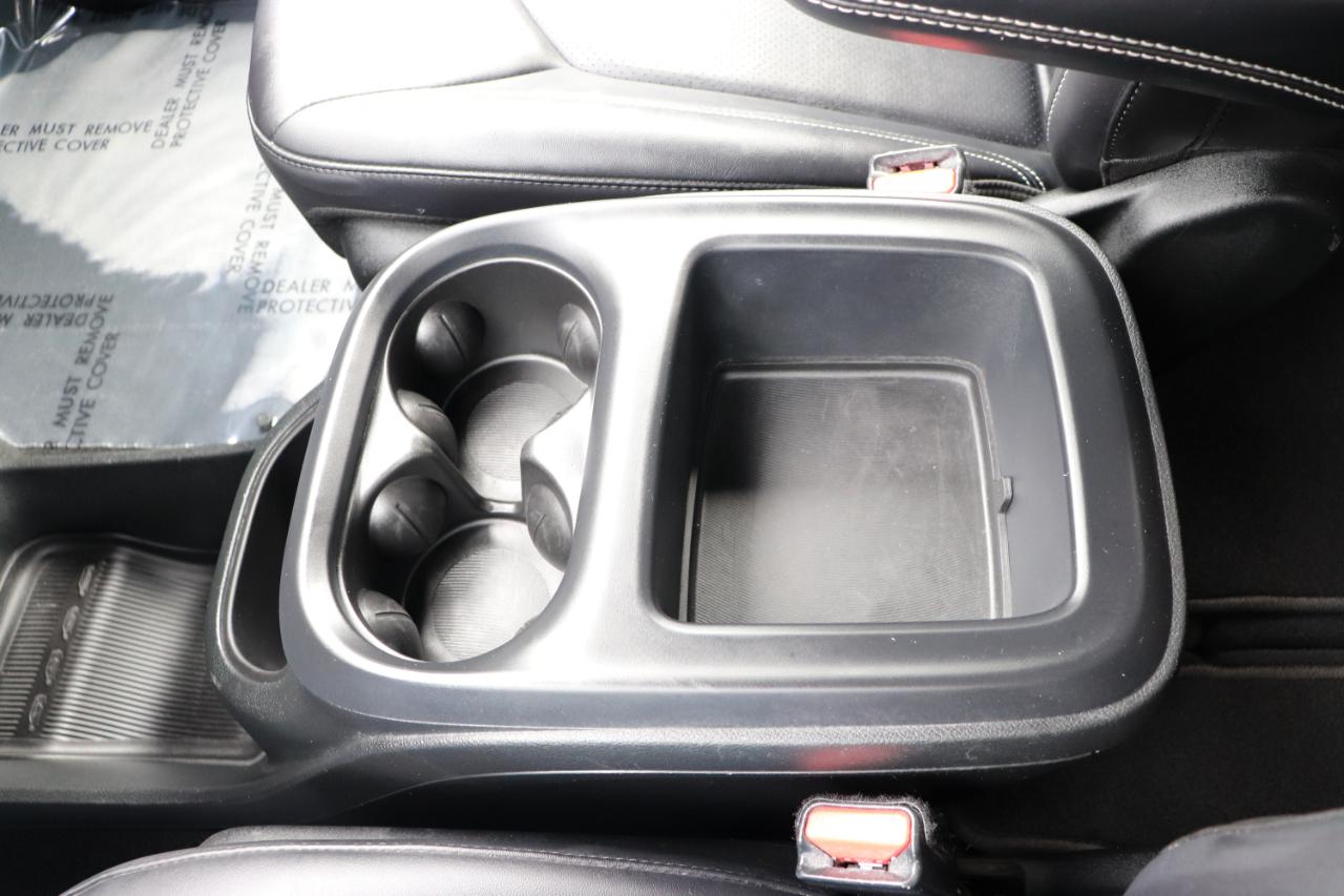 Chrysler Pacifica Select FWD 2026