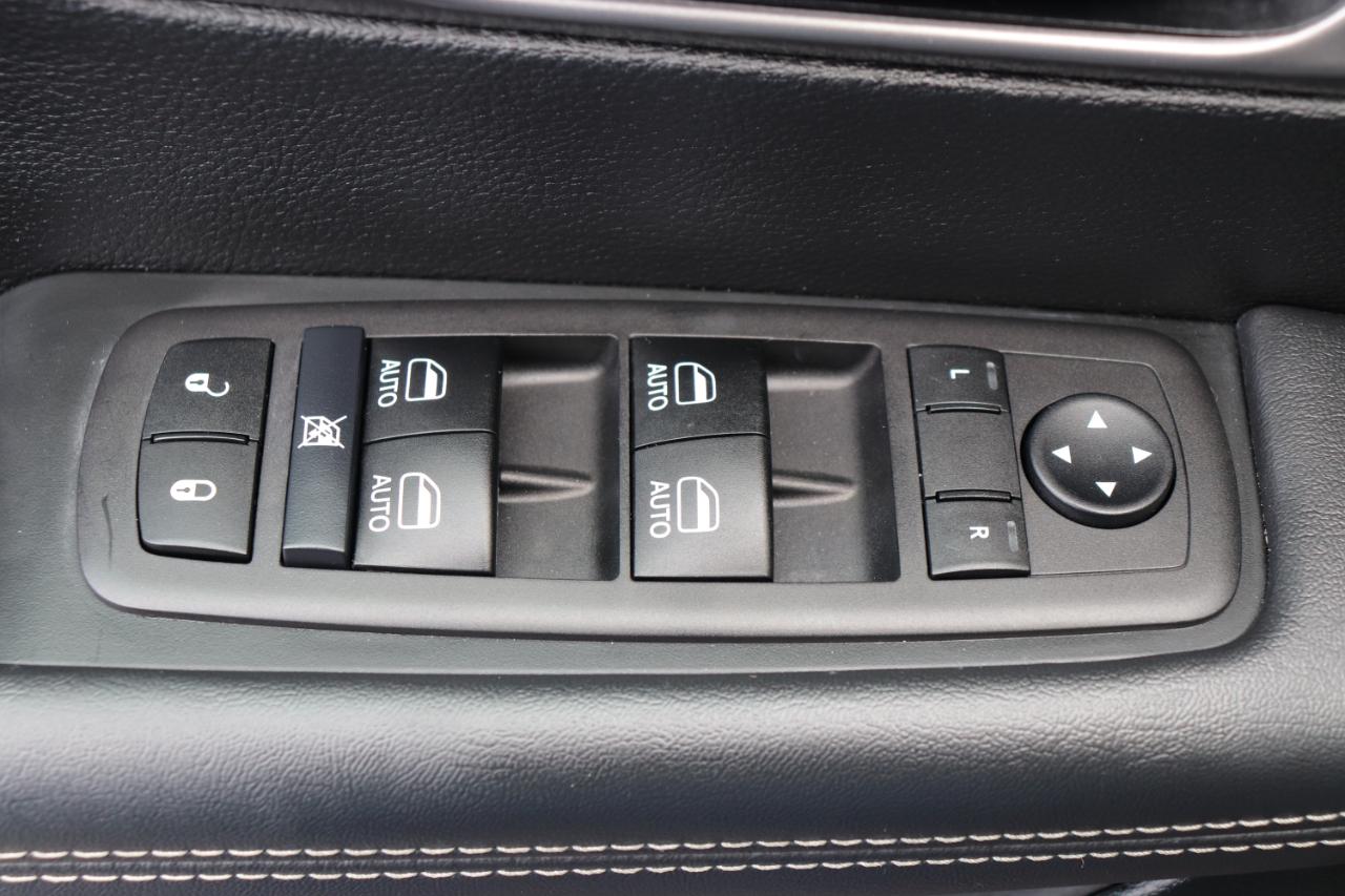 Chrysler Pacifica Select FWD 2026