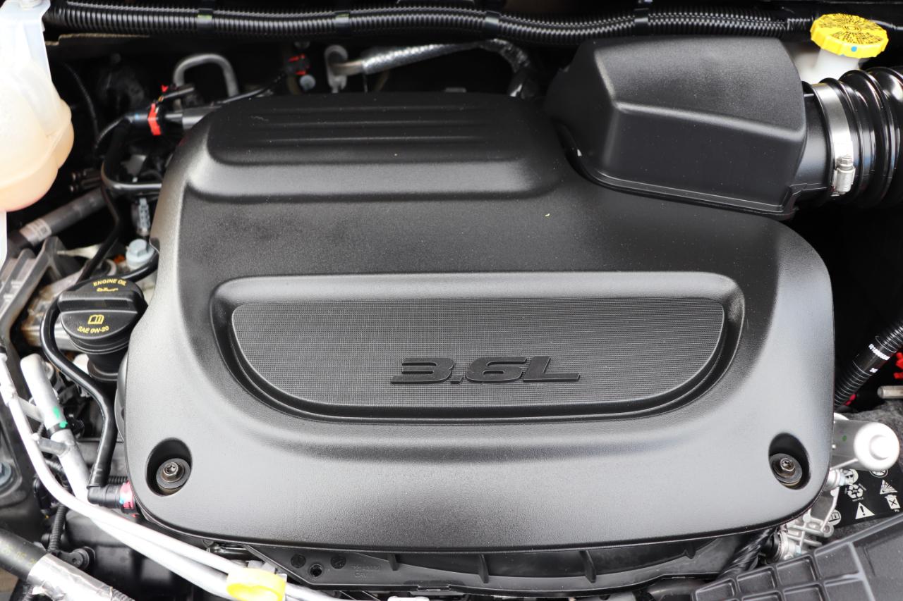 Chrysler Pacifica Select FWD 2026