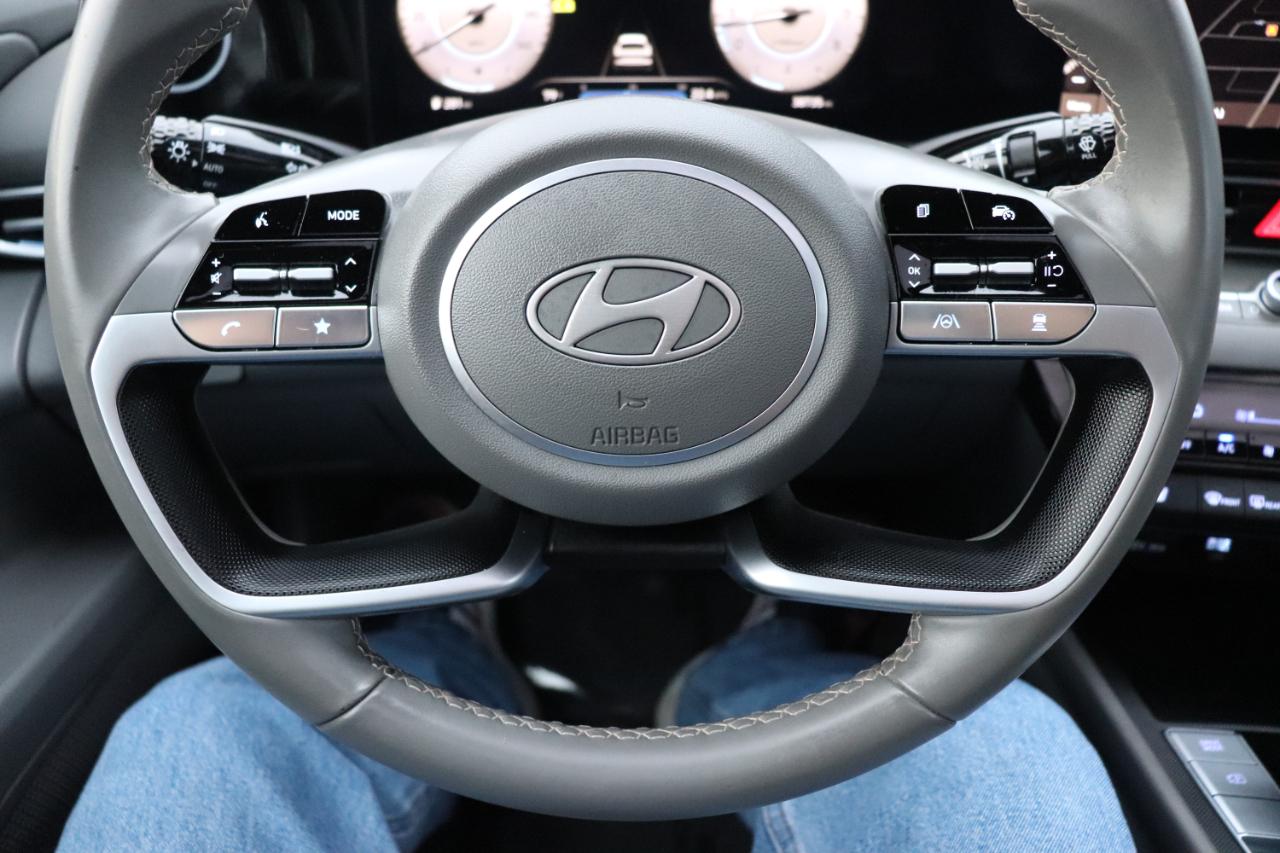 Hyundai Elantra SEL Convenience IVT 2025
