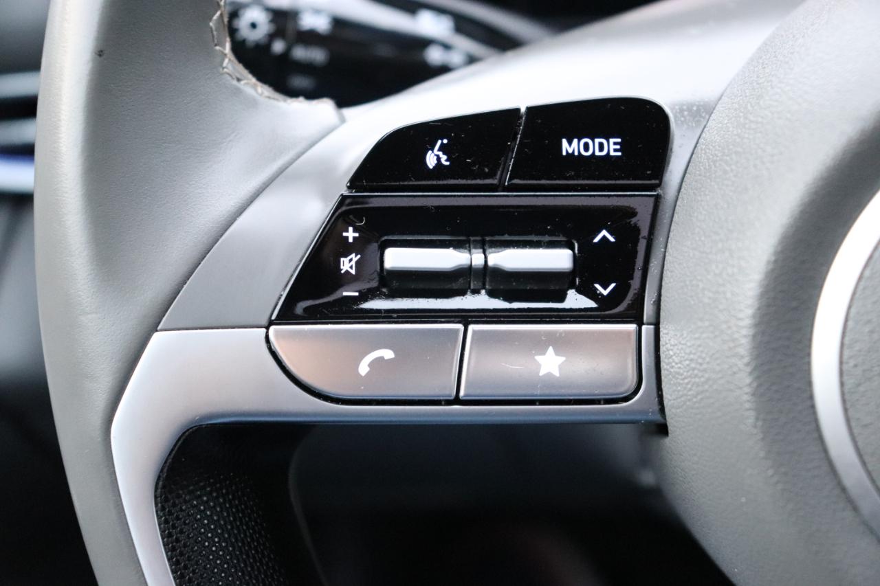 Hyundai Elantra SEL Convenience IVT 2025
