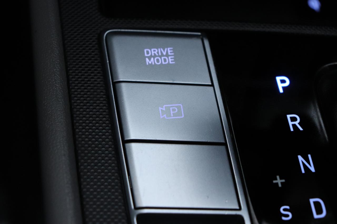 Hyundai Elantra SEL Convenience IVT 2025
