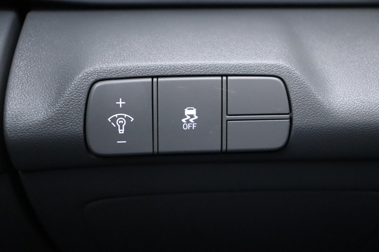 Hyundai Elantra SEL Convenience IVT 2025