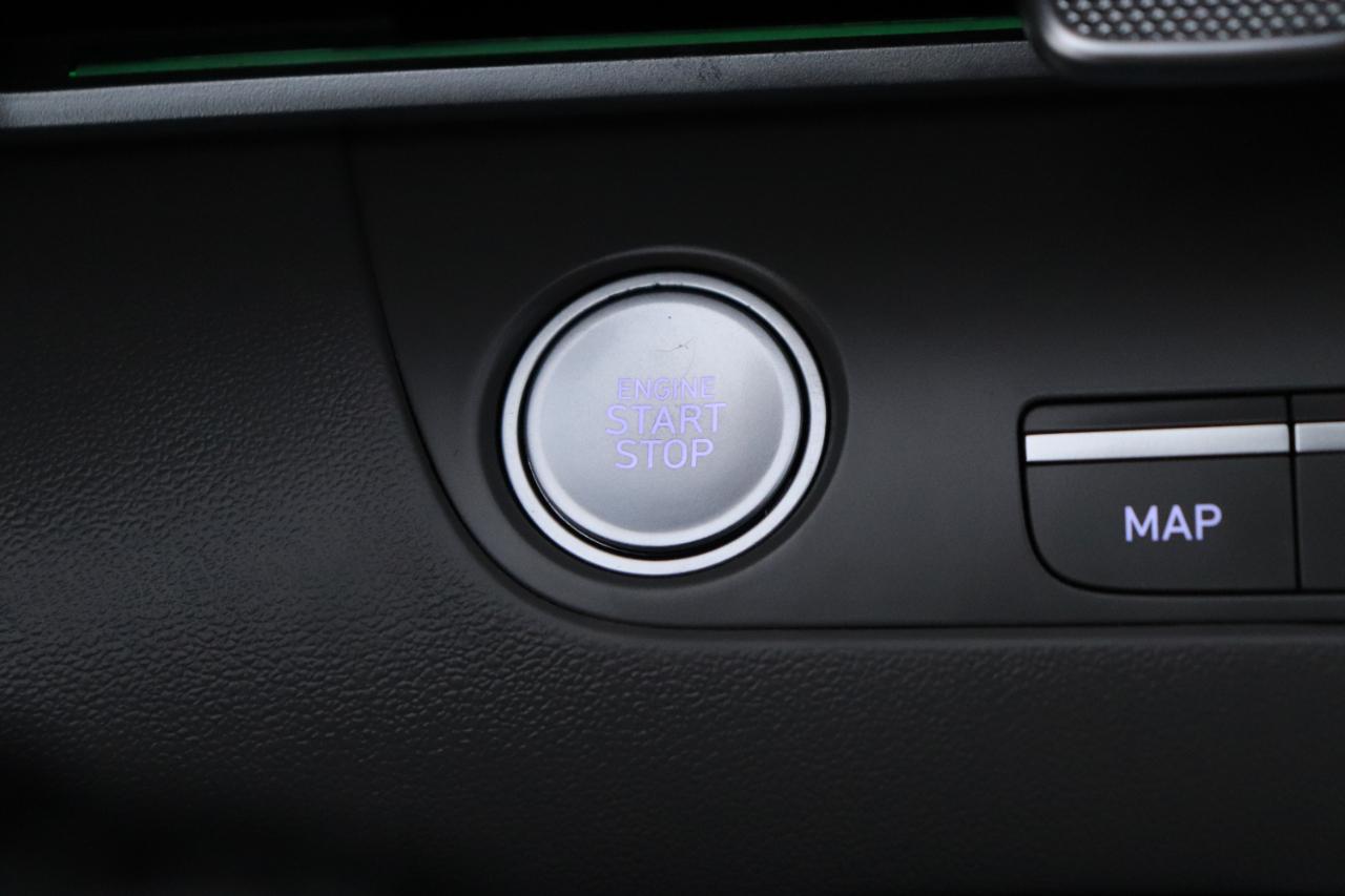 Hyundai Elantra SEL Convenience IVT 2025