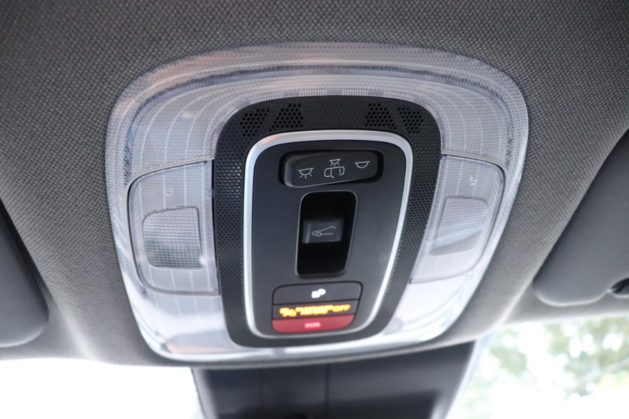 Hyundai Elantra SEL Convenience IVT 2025
