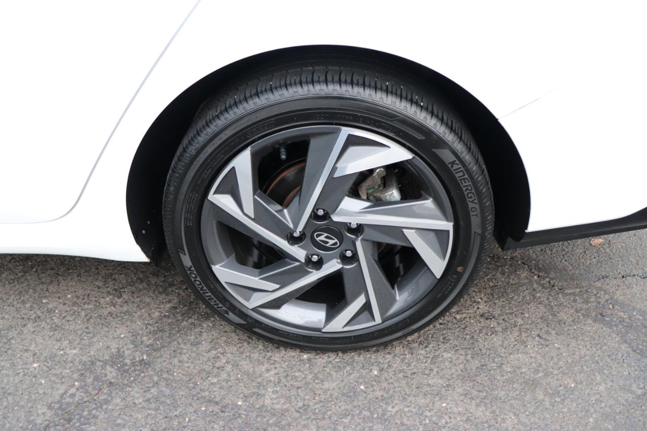 Hyundai Elantra SEL Convenience IVT 2025