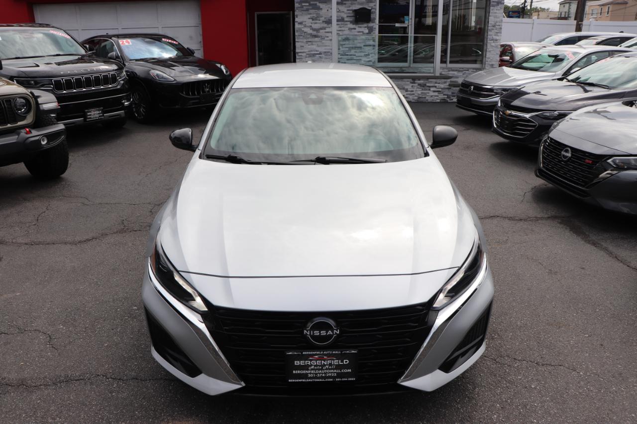 Nissan Altima 2.5 SV Sedan 2024