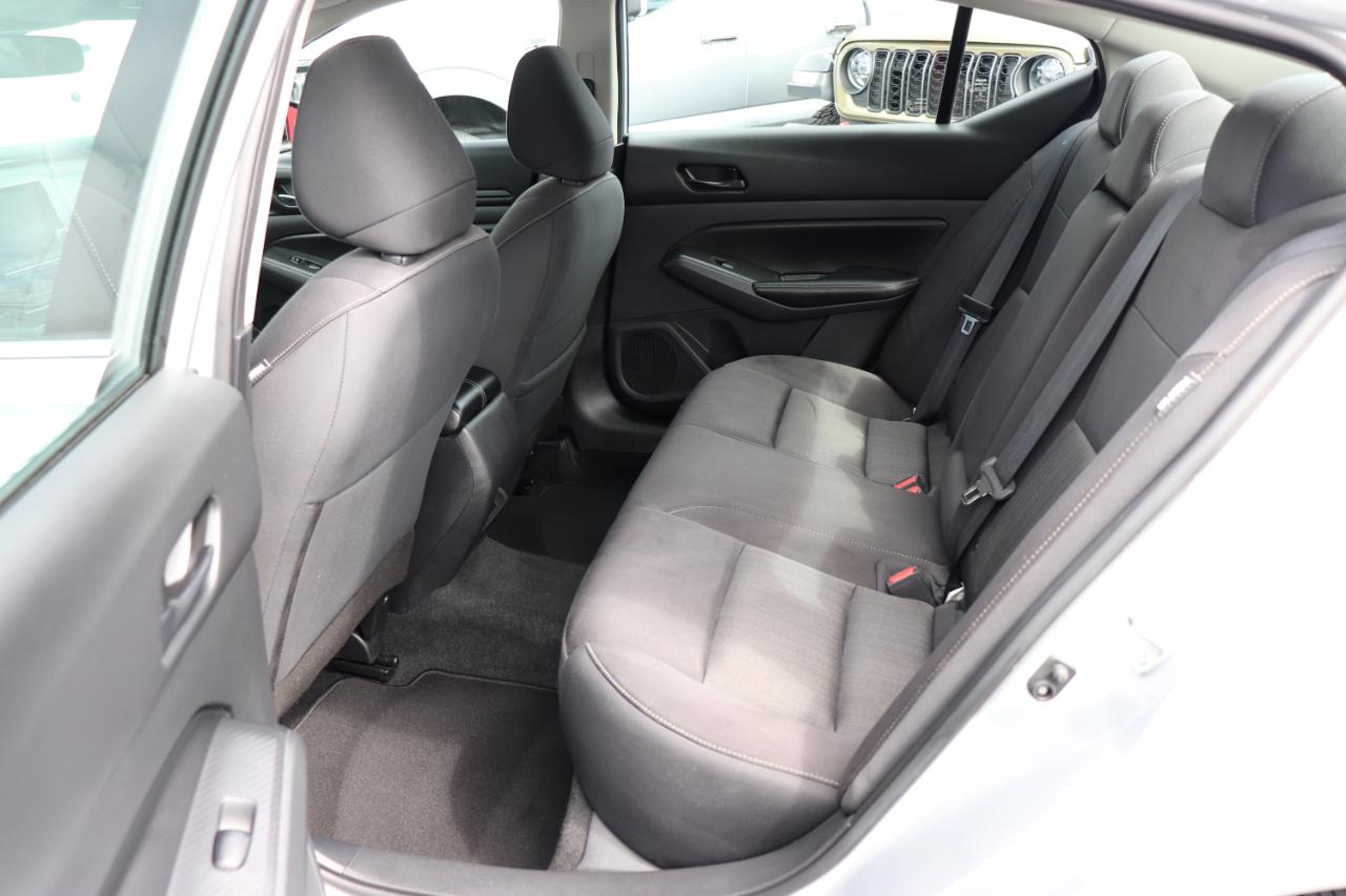 Nissan Altima 2.5 SV Sedan 2024