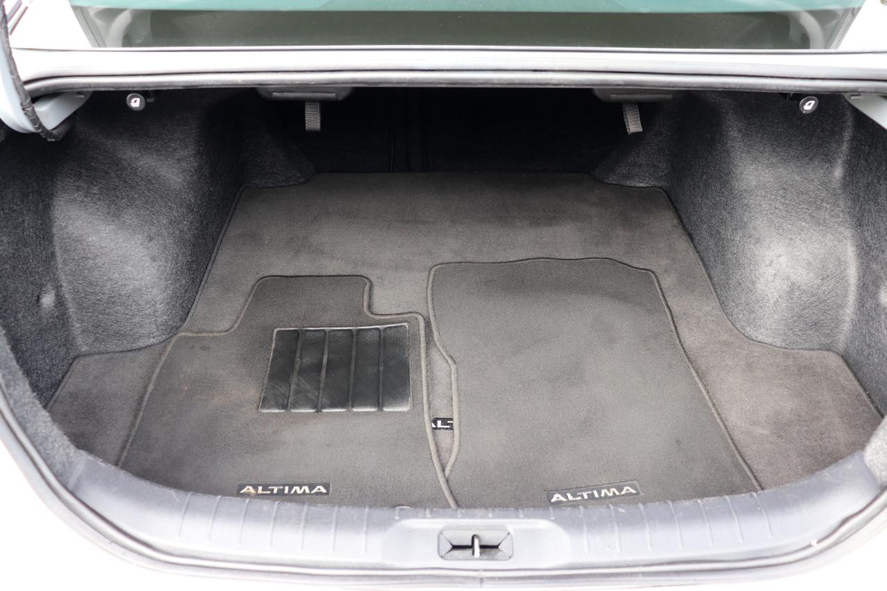 Nissan Altima 2.5 SV Sedan 2024