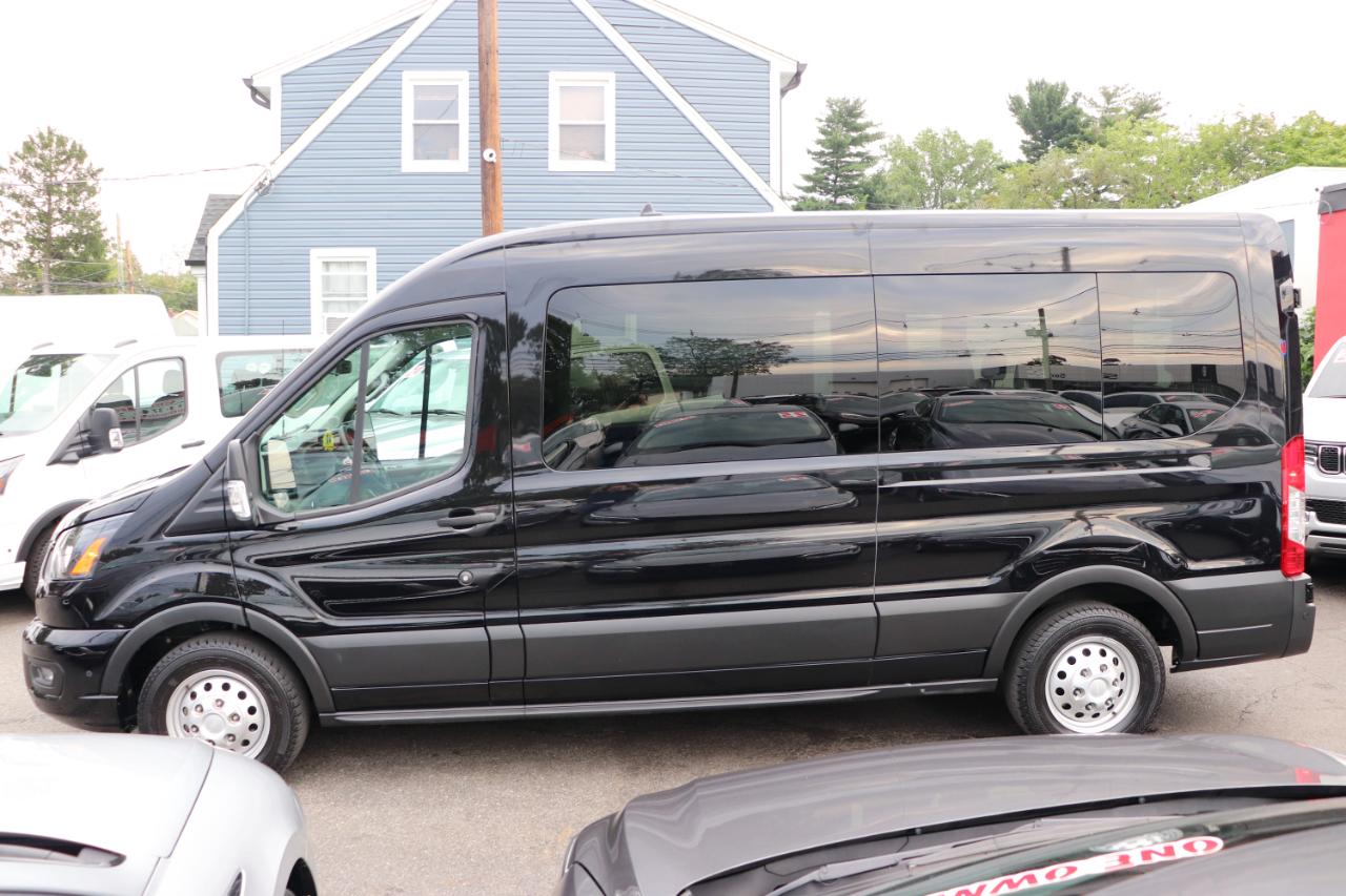 Ford Transit Passenger Wagon T-350 148" Med Roof XLT AWD 2025