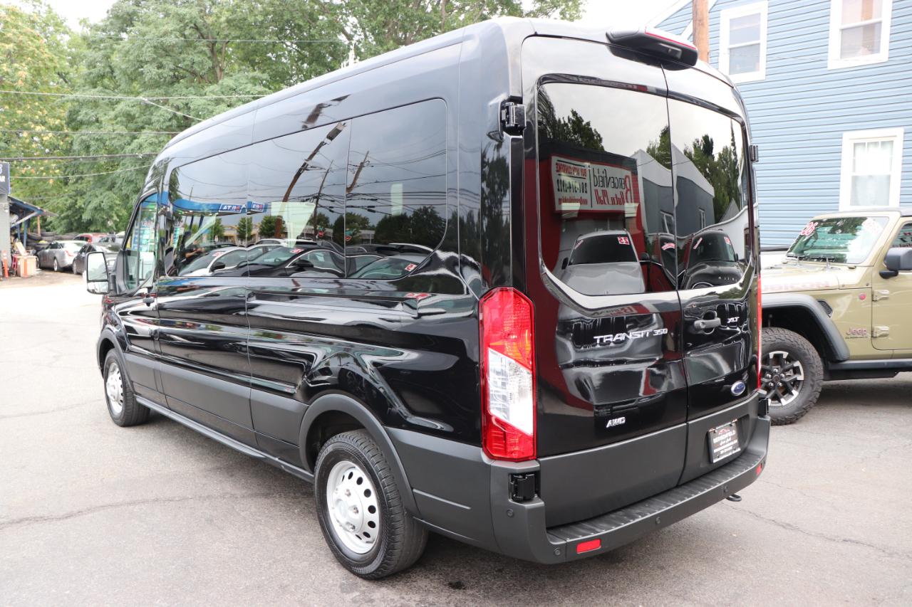 Ford Transit Passenger Wagon T-350 148" Med Roof XLT AWD 2025