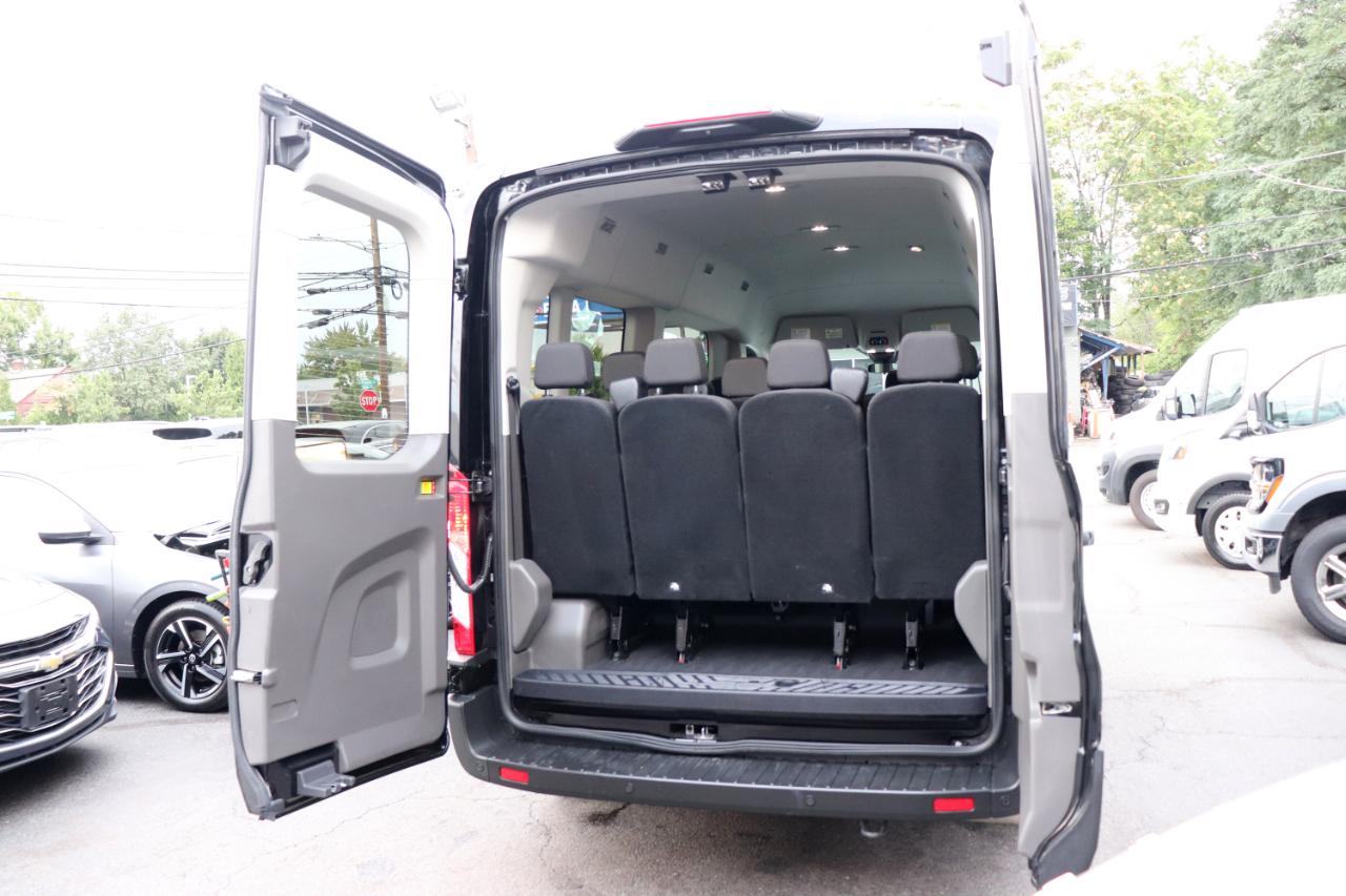 Ford Transit Passenger Wagon T-350 148" Med Roof XLT AWD 2025