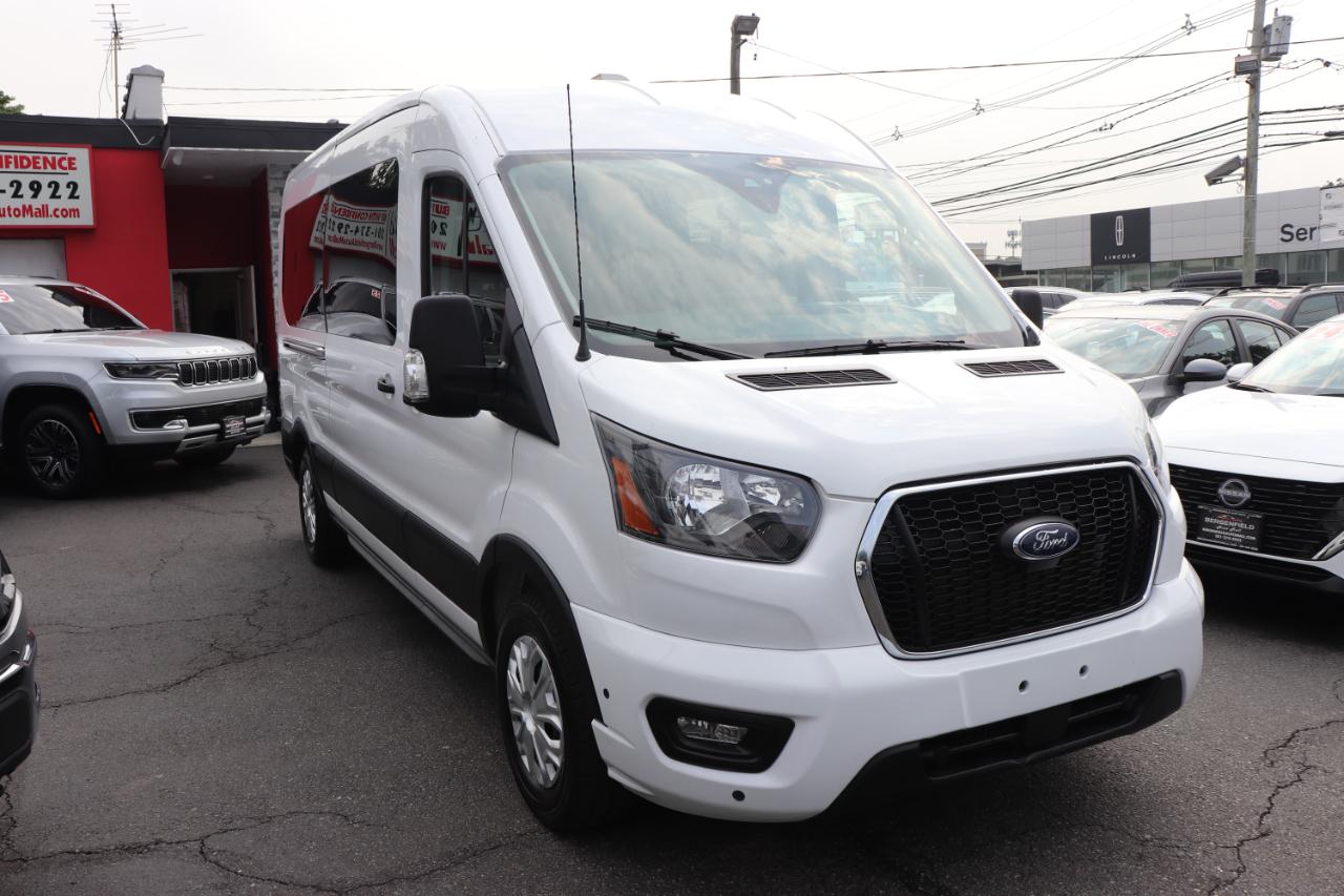 Ford Transit Passenger Wagon T-350 148" Med Roof XLT RWD 2025