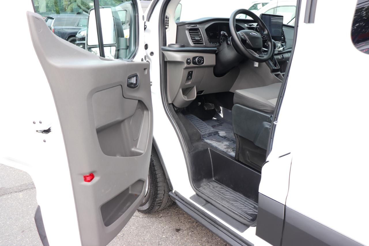Ford Transit Passenger Wagon T-350 148" Med Roof XLT RWD 2025