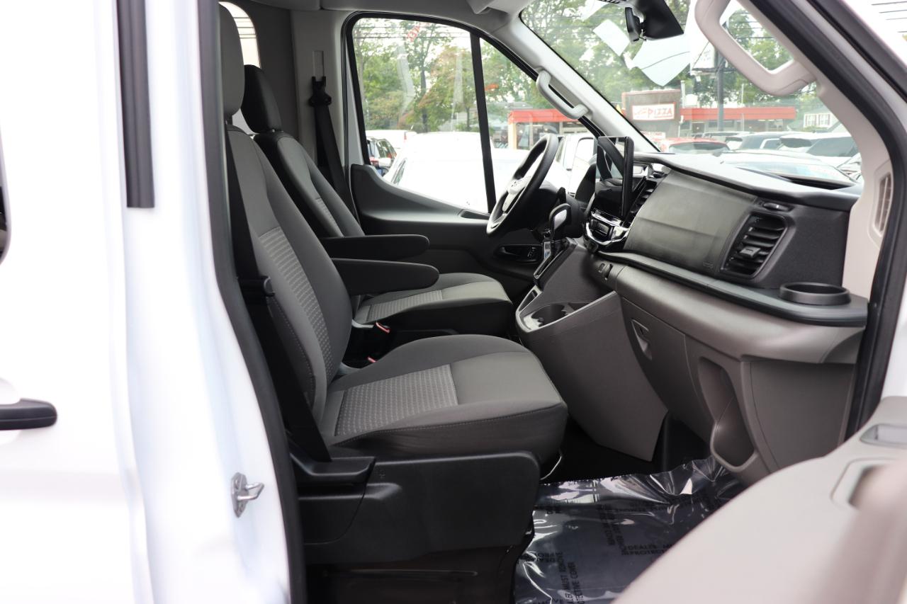Ford Transit Passenger Wagon T-350 148" Med Roof XLT RWD 2025
