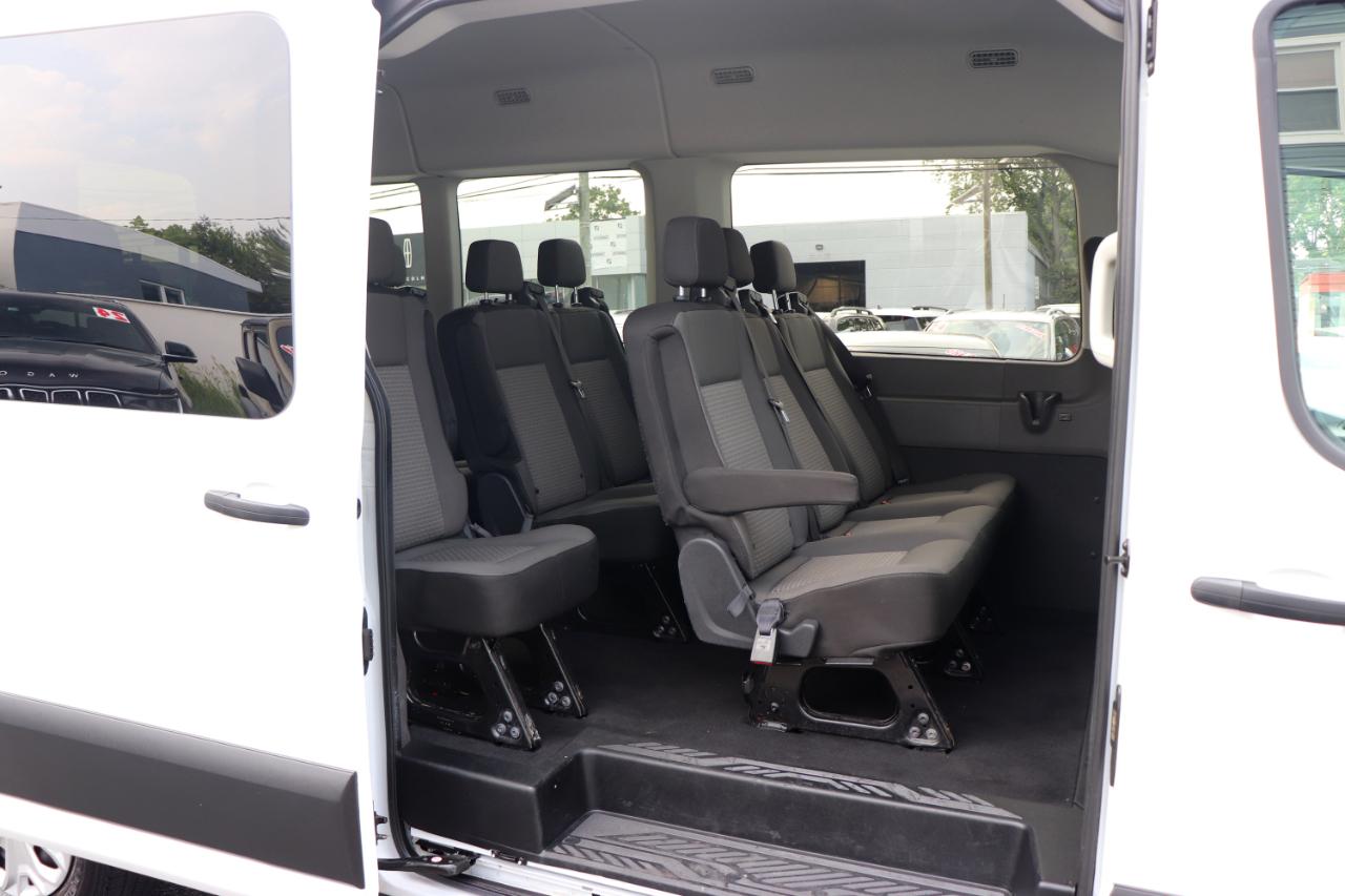 Ford Transit Passenger Wagon T-350 148" Med Roof XLT RWD 2025