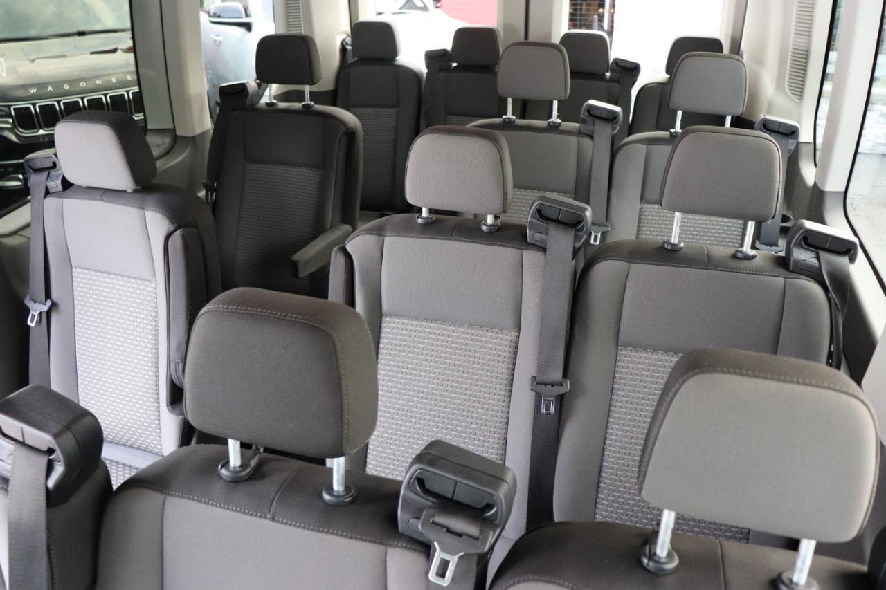 Ford Transit Passenger Wagon T-350 148" Med Roof XLT RWD 2025