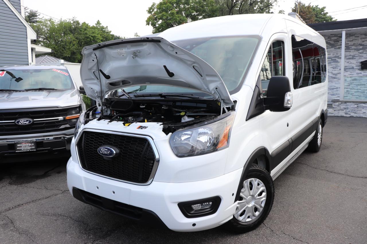 Ford Transit Passenger Wagon T-350 148" Med Roof XLT RWD 2025