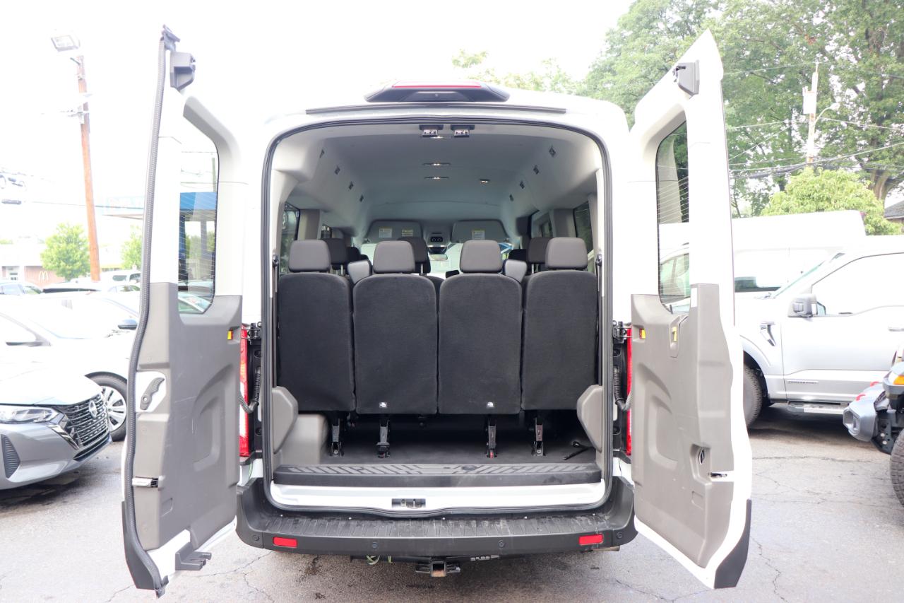 Ford Transit Passenger Wagon T-350 148" Med Roof XLT RWD 2025