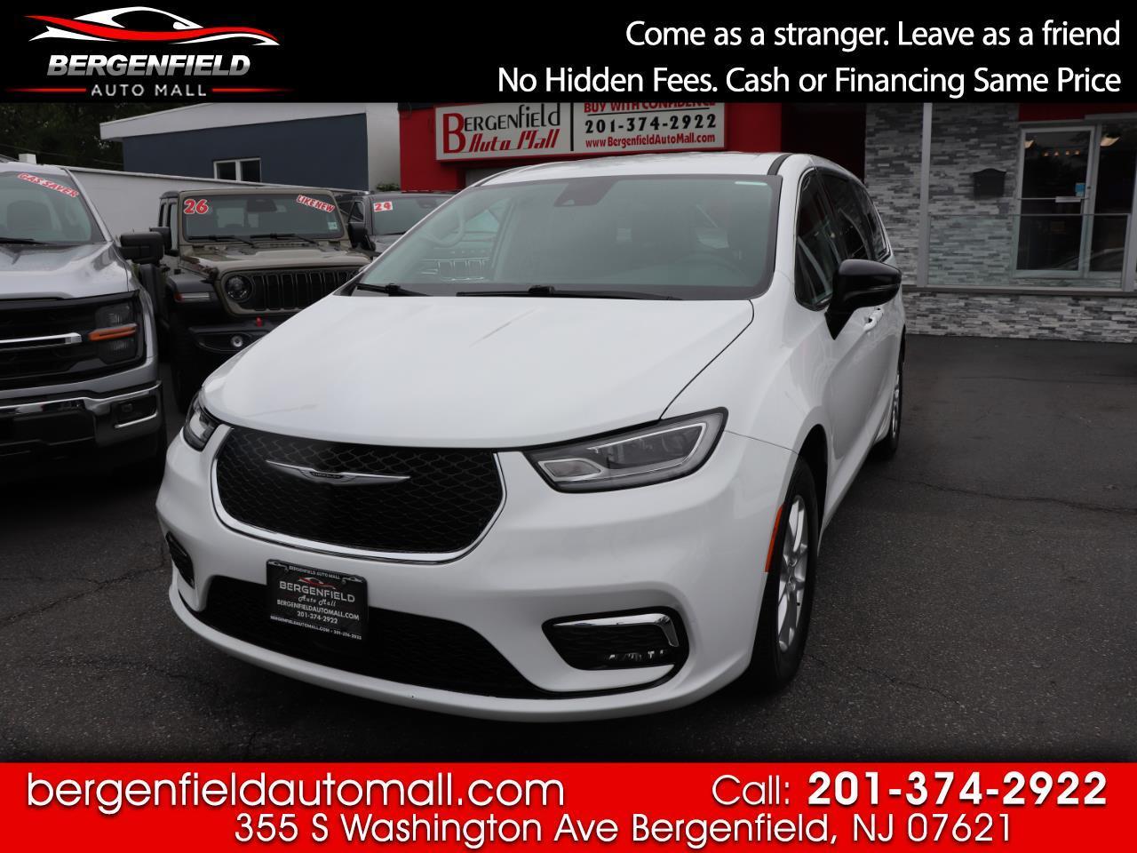 2024 Chrysler Pacifica Touring L FWD