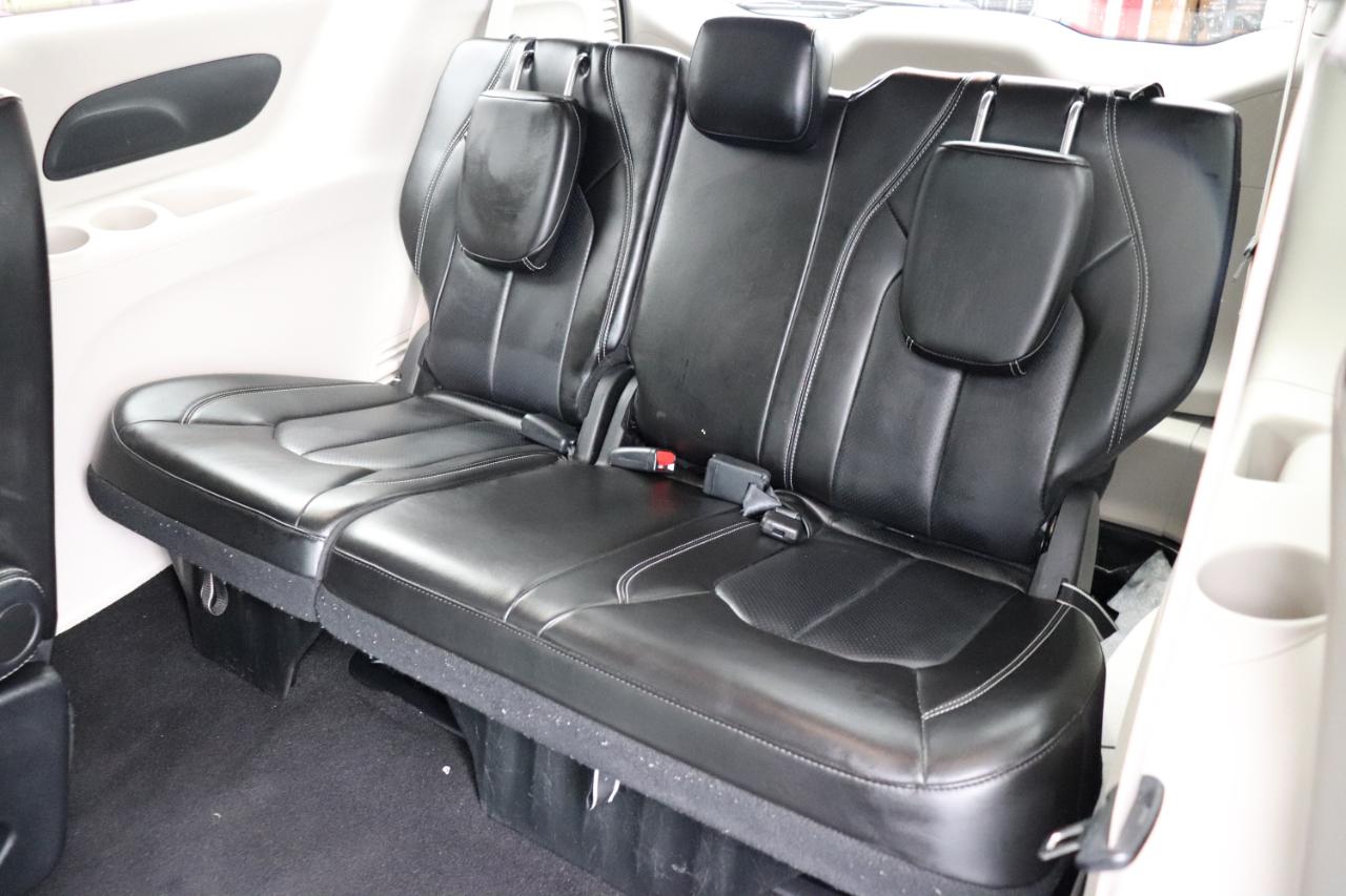 Chrysler Pacifica Touring L FWD 2024