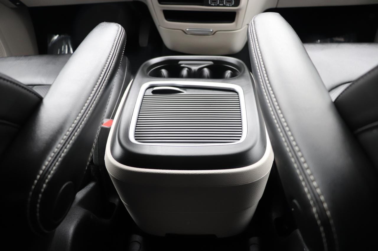 Chrysler Pacifica Touring L FWD 2024