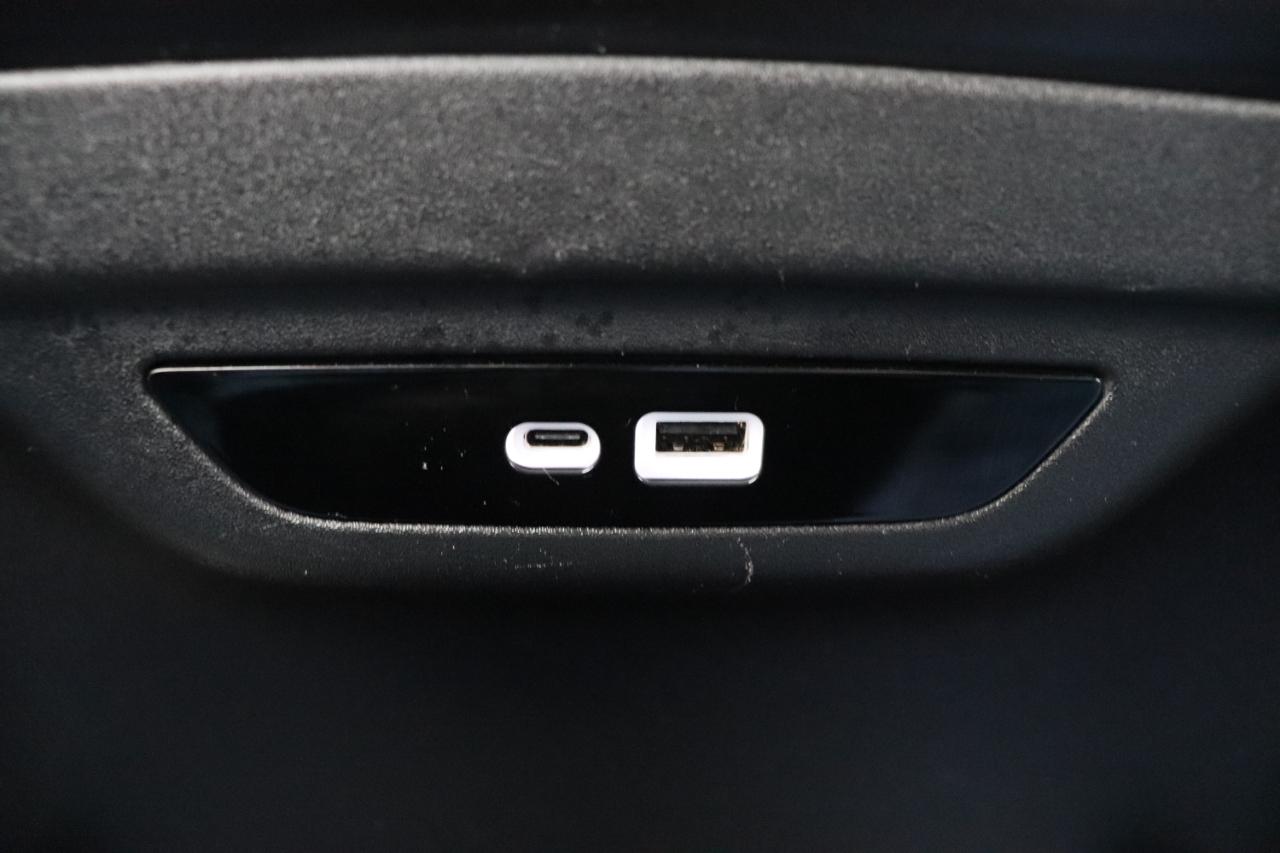 Chrysler Pacifica Touring L FWD 2024