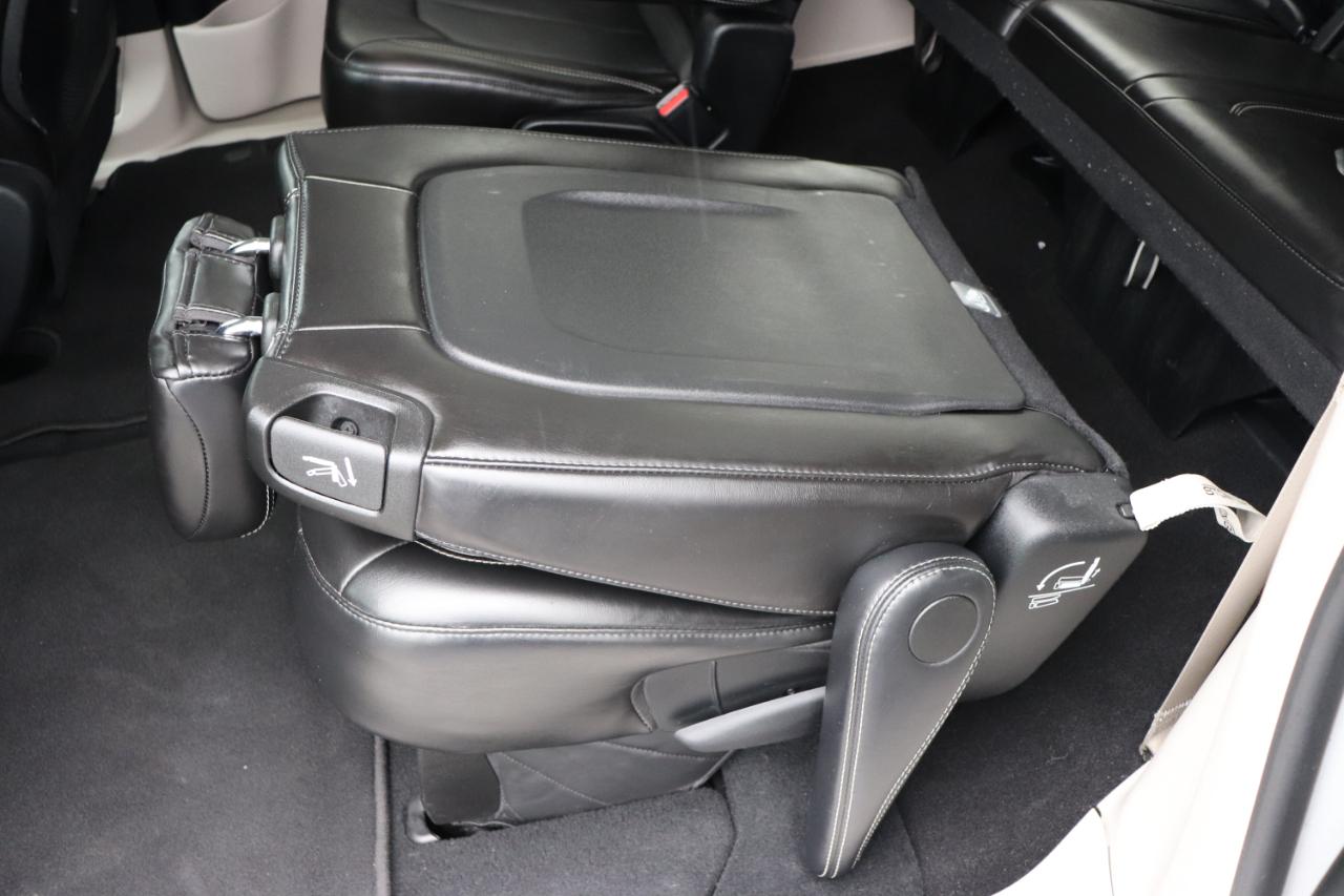 Chrysler Pacifica Touring L FWD 2024