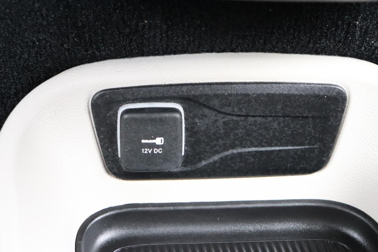 Chrysler Pacifica Touring L FWD 2024