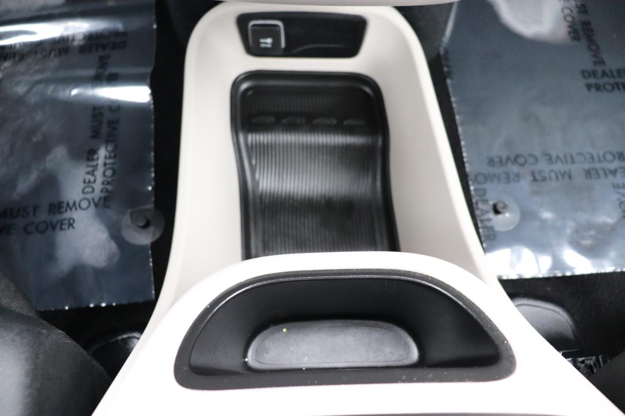 Chrysler Pacifica Touring L FWD 2024