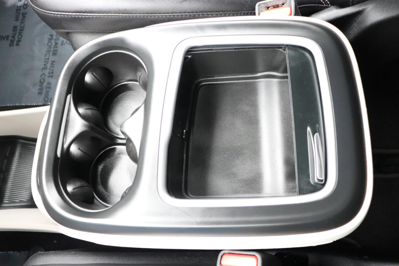 Chrysler Pacifica Touring L FWD 2024