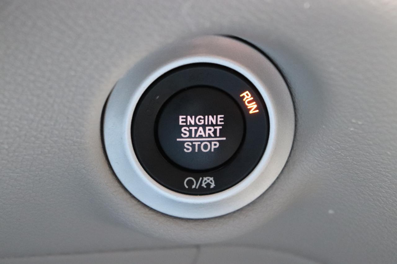 Chrysler Pacifica Touring L FWD 2024