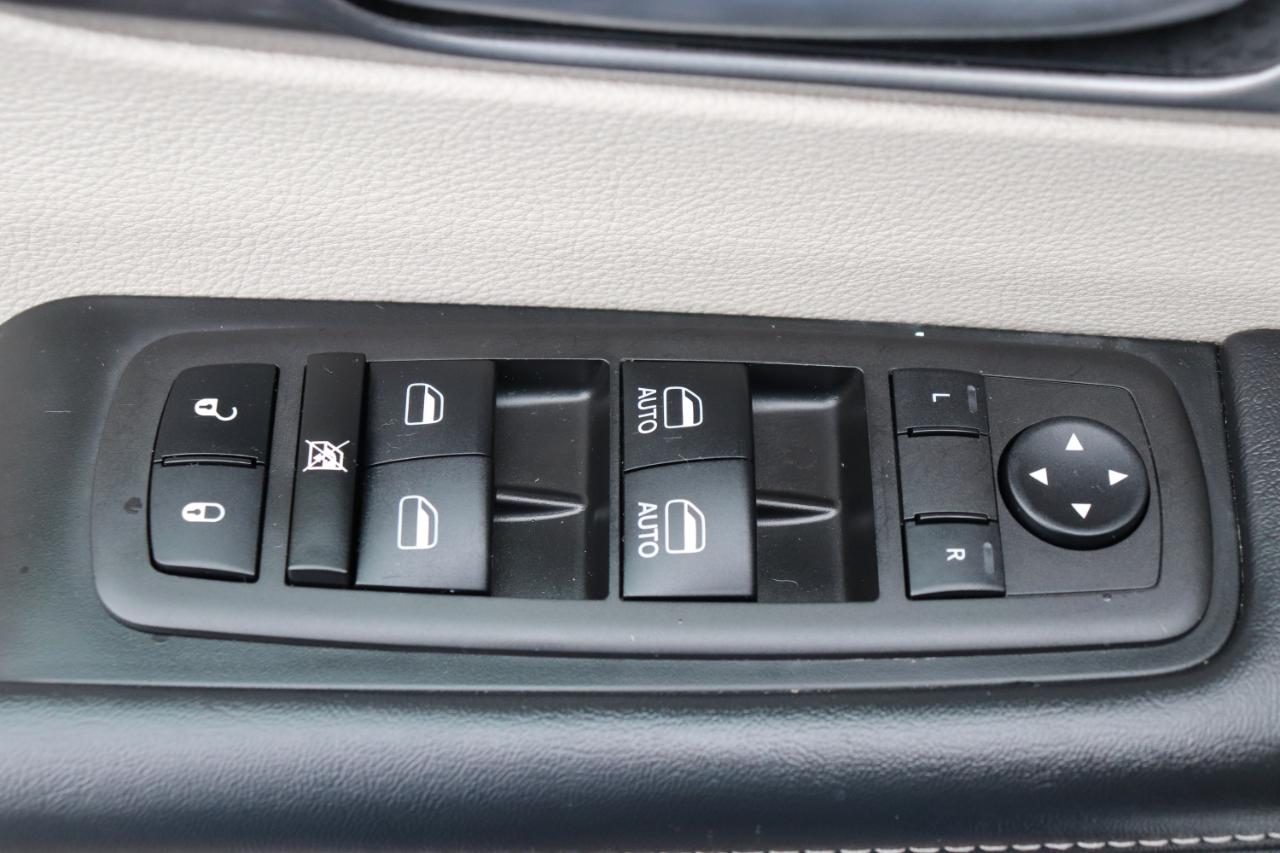 Chrysler Pacifica Touring L FWD 2024