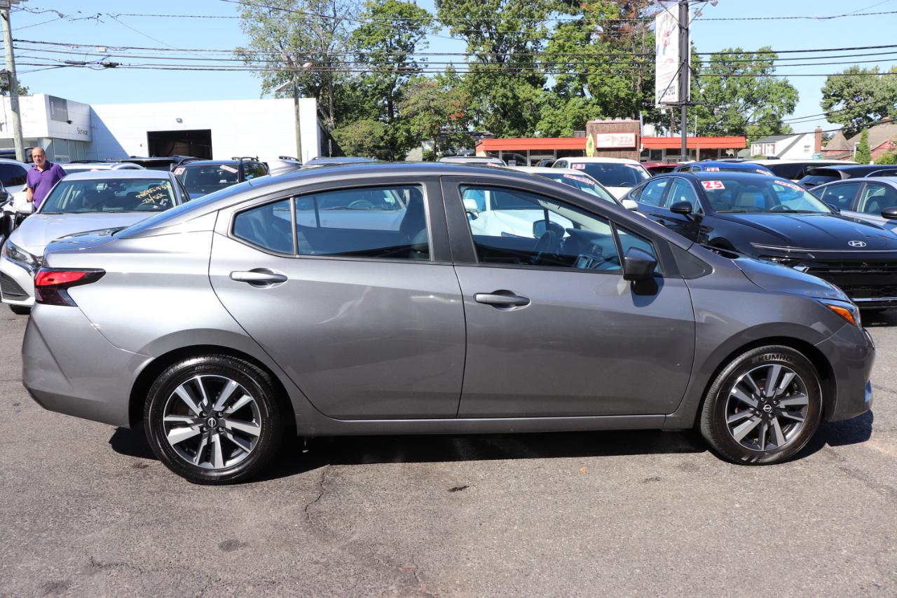 Nissan Versa SV CVT 2025