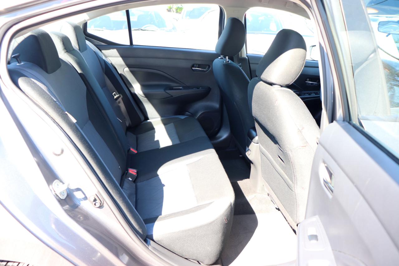 Nissan Versa SV CVT 2025