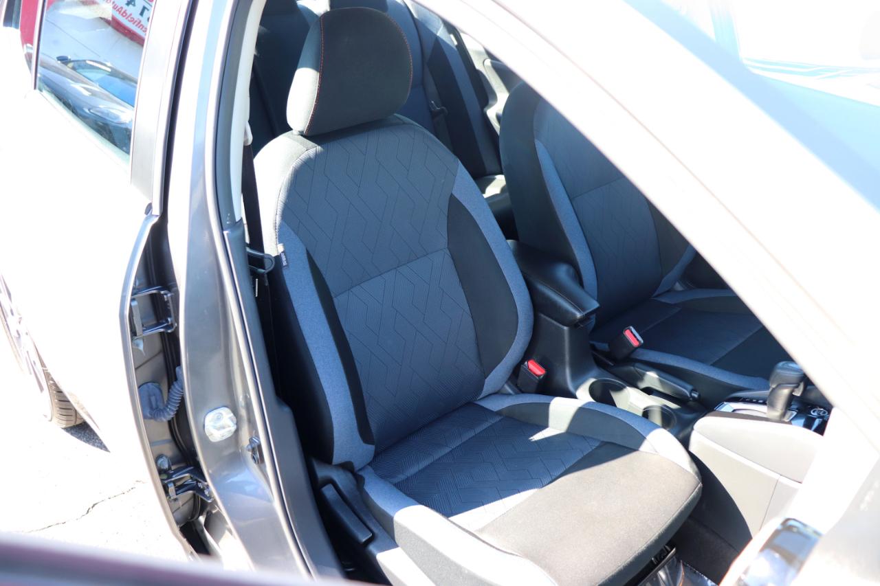 Nissan Versa SV CVT 2025