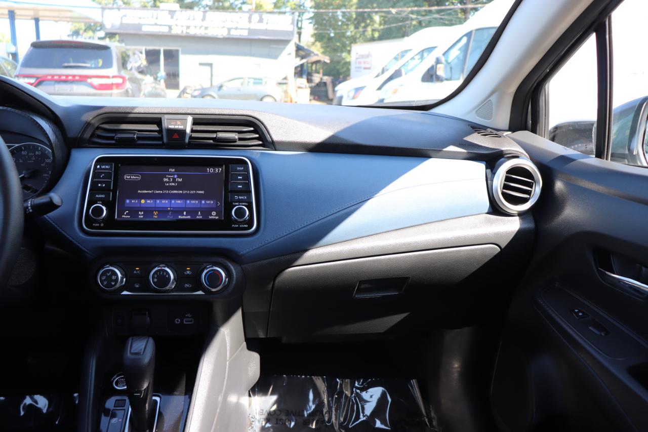 Nissan Versa SV CVT 2025