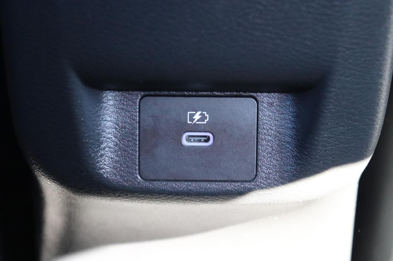 Nissan Versa SV CVT 2025