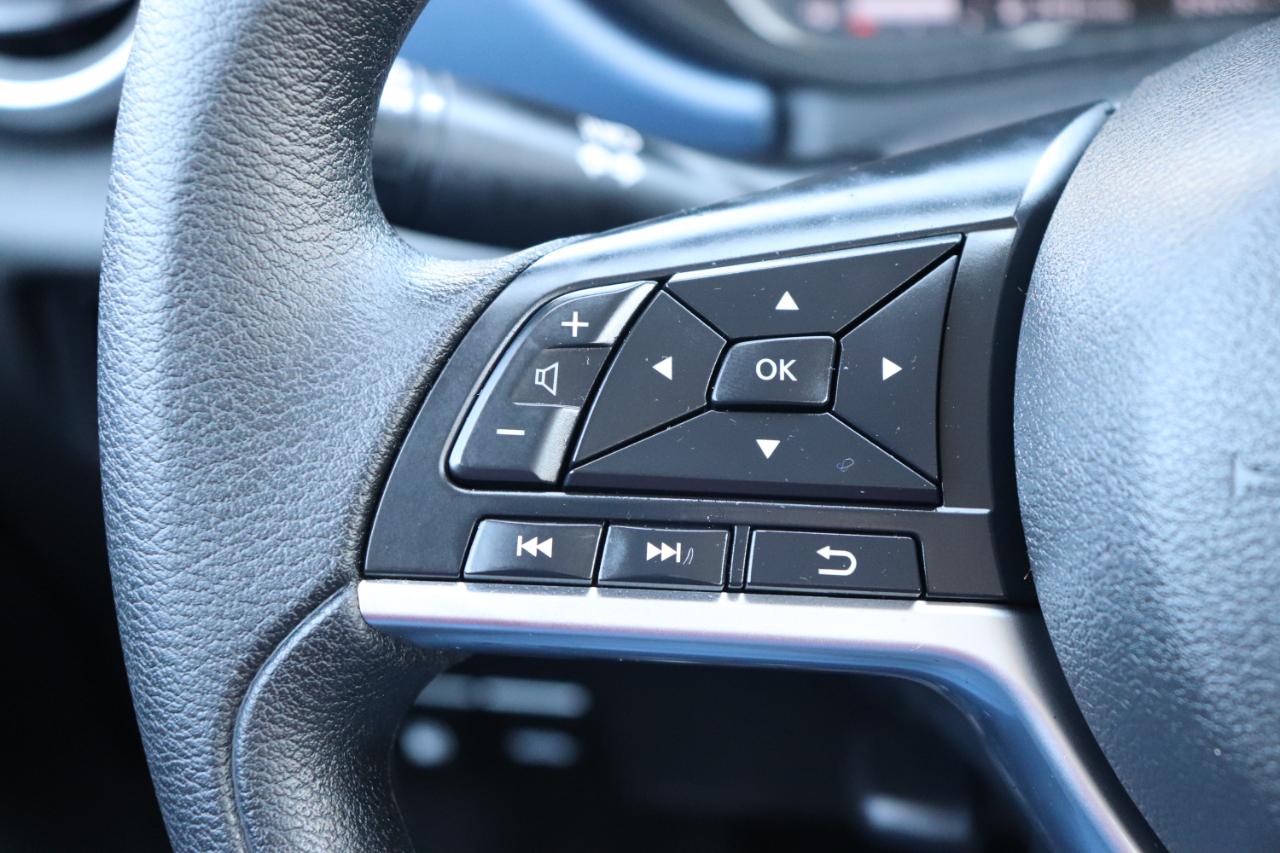 Nissan Versa SV CVT 2025