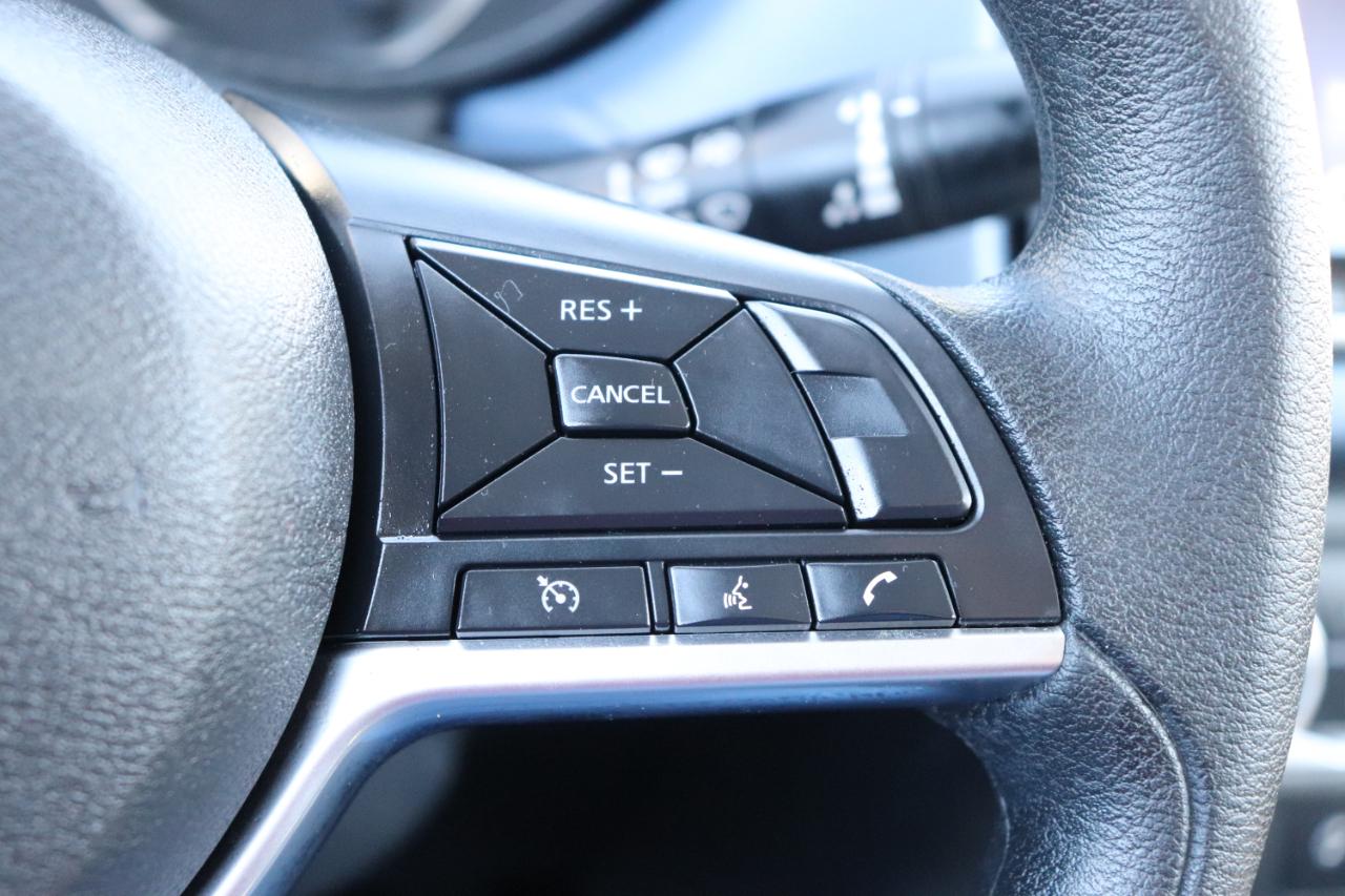 Nissan Versa SV CVT 2025