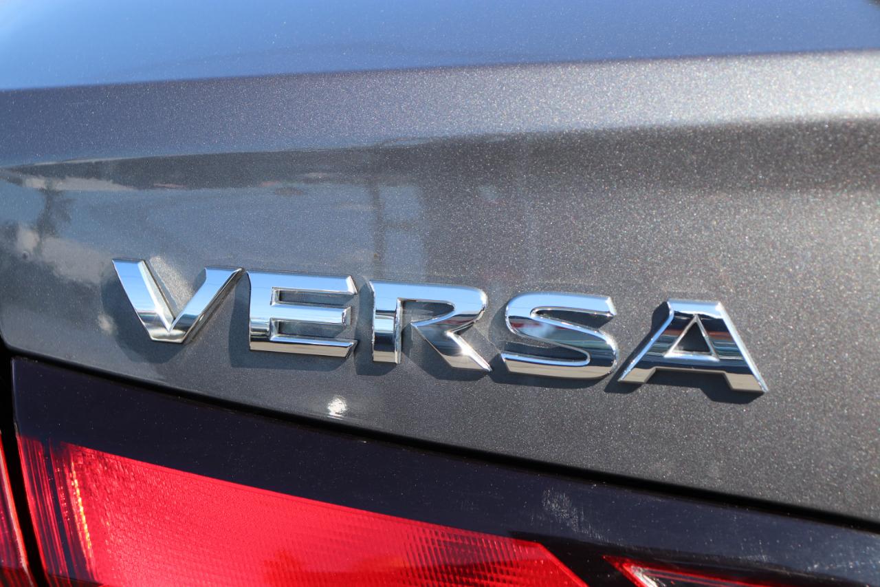 Nissan Versa SV CVT 2025