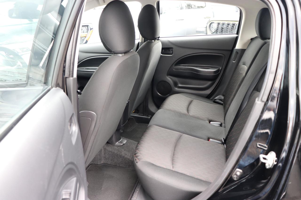 Mitsubishi Mirage ES CVT 2024
