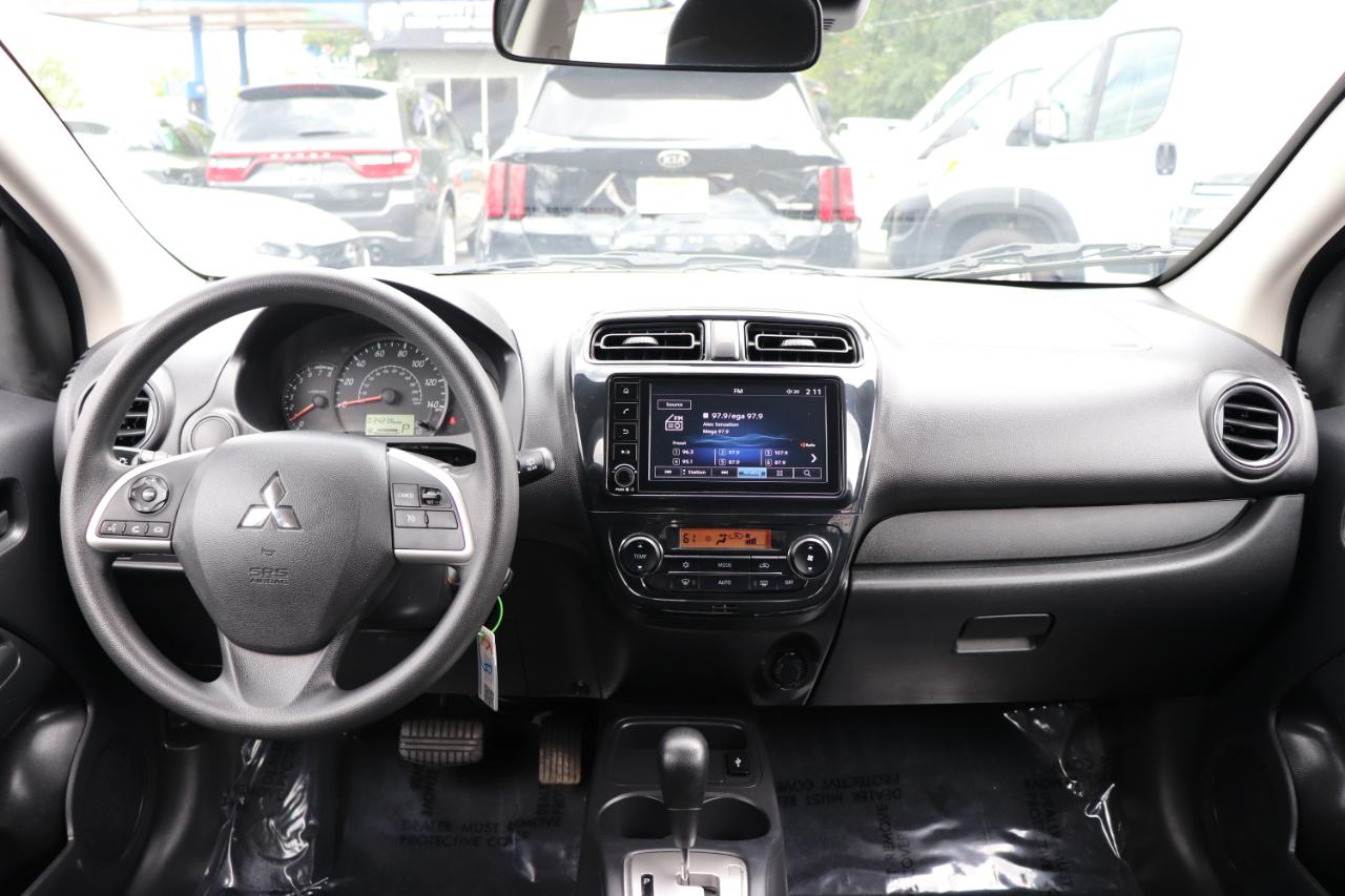 Mitsubishi Mirage ES CVT 2024