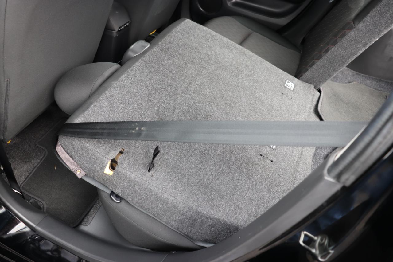 Mitsubishi Mirage ES CVT 2024