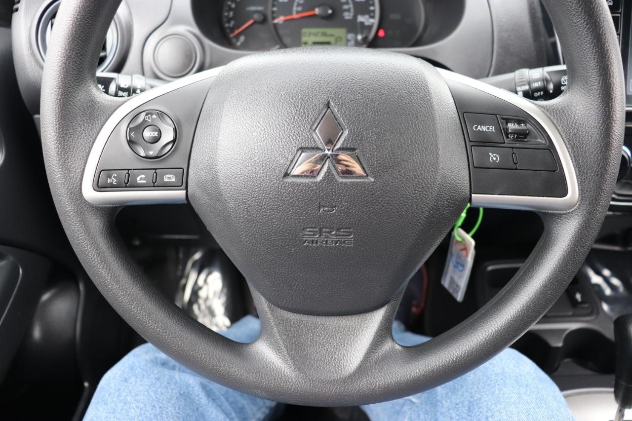 Mitsubishi Mirage ES CVT 2024