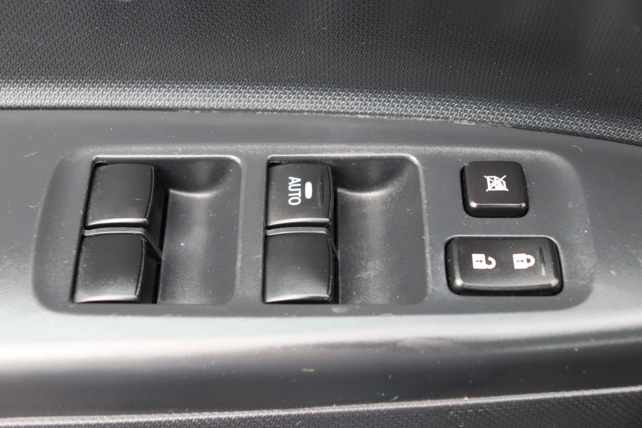 Mitsubishi Mirage ES CVT 2024