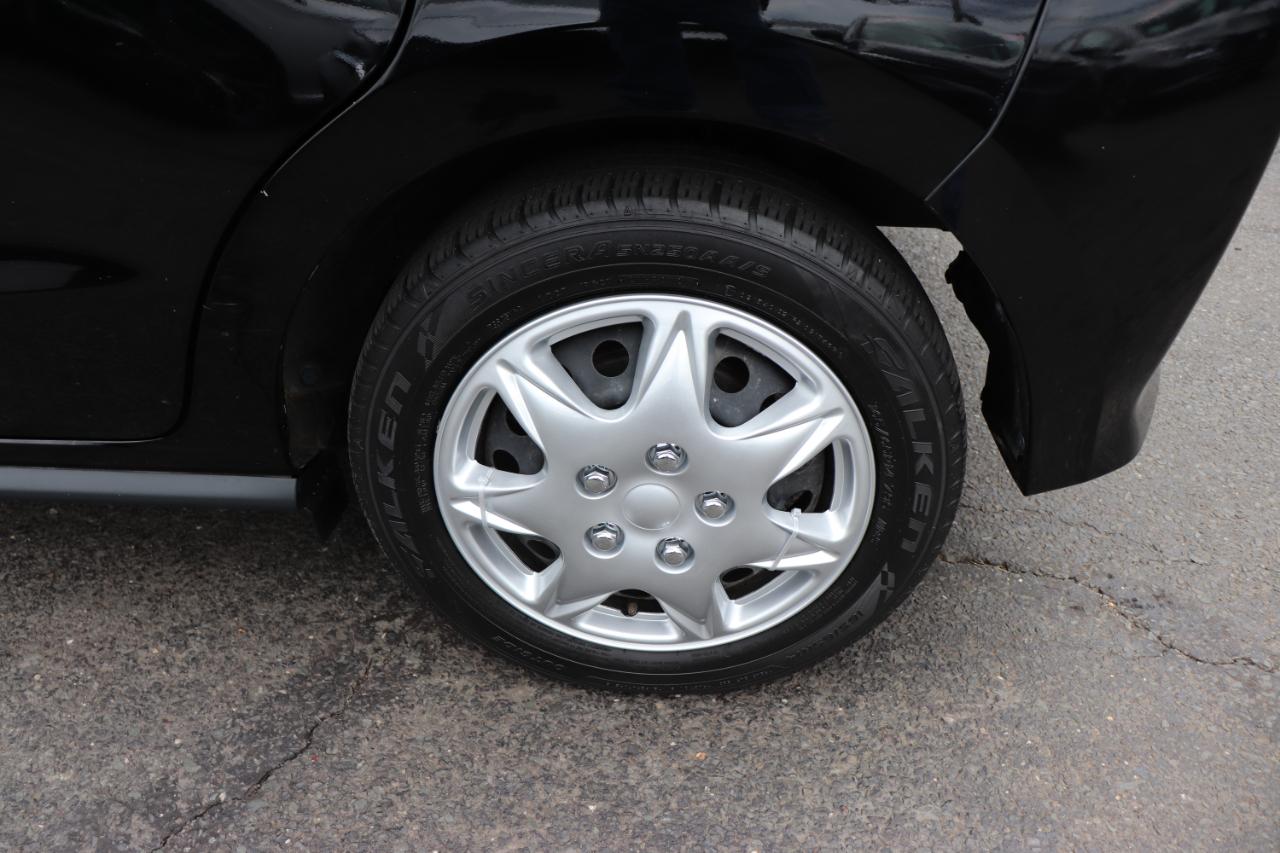 Mitsubishi Mirage ES CVT 2024