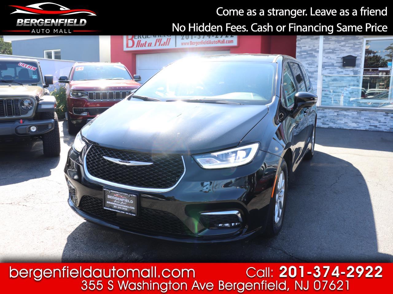 2024 Chrysler Pacifica Touring L FWD