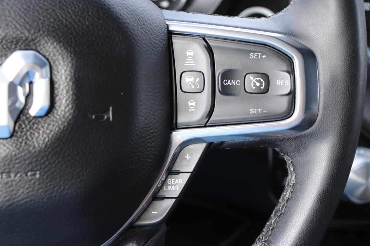 RAM 1500 Laramie 4x4 Crew Cab 5'7" Box 2025
