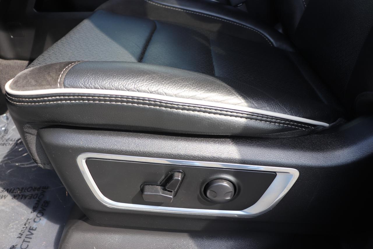 RAM 1500 Laramie 4x4 Crew Cab 5'7" Box 2025